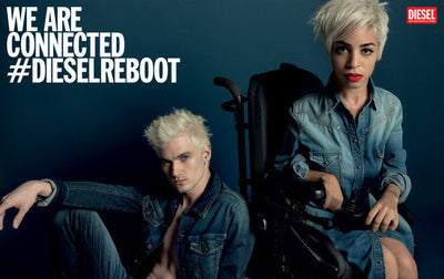 Diesel célèbre la diversité avec Jillian Mercado, un mannequin en fauteuil roulant.