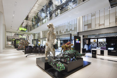 Le Printemps ouvre au Carrousel du Louvre.