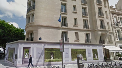 AVENUE MONTAIGNE | CHRISTIAN DIOR Y INSTALLE SA PREMIÈRE BOUTIQUE DE JOAILLERIE.