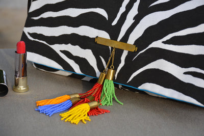 SUMMER LOVE | La pochette Serengeti Zebra signée DOREEN MASHIKA