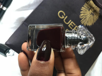 La Petite Robe Noire | Le vernis !