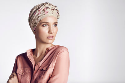 Des turbans pour soutenir des femmes souffrant d’alopécie...