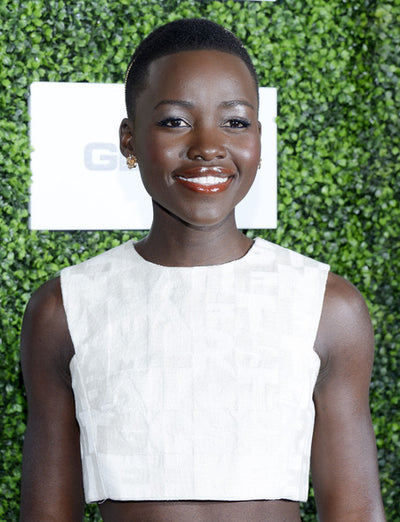 Lupita Nyong'o "je n’aurais jamais imaginé que mon premier boulot ...ferait de moi l’incarnation de l’espoir".