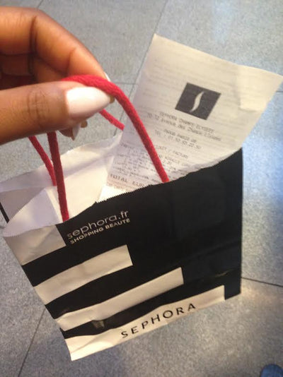 Faites attention à vos achats quand vous passez au Sephora des Champs Elysées.